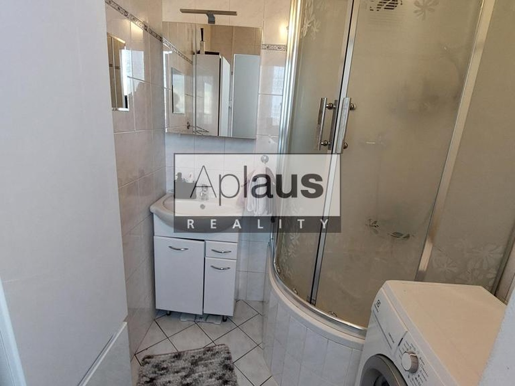 Prodej bytu 2+1 s balkonem