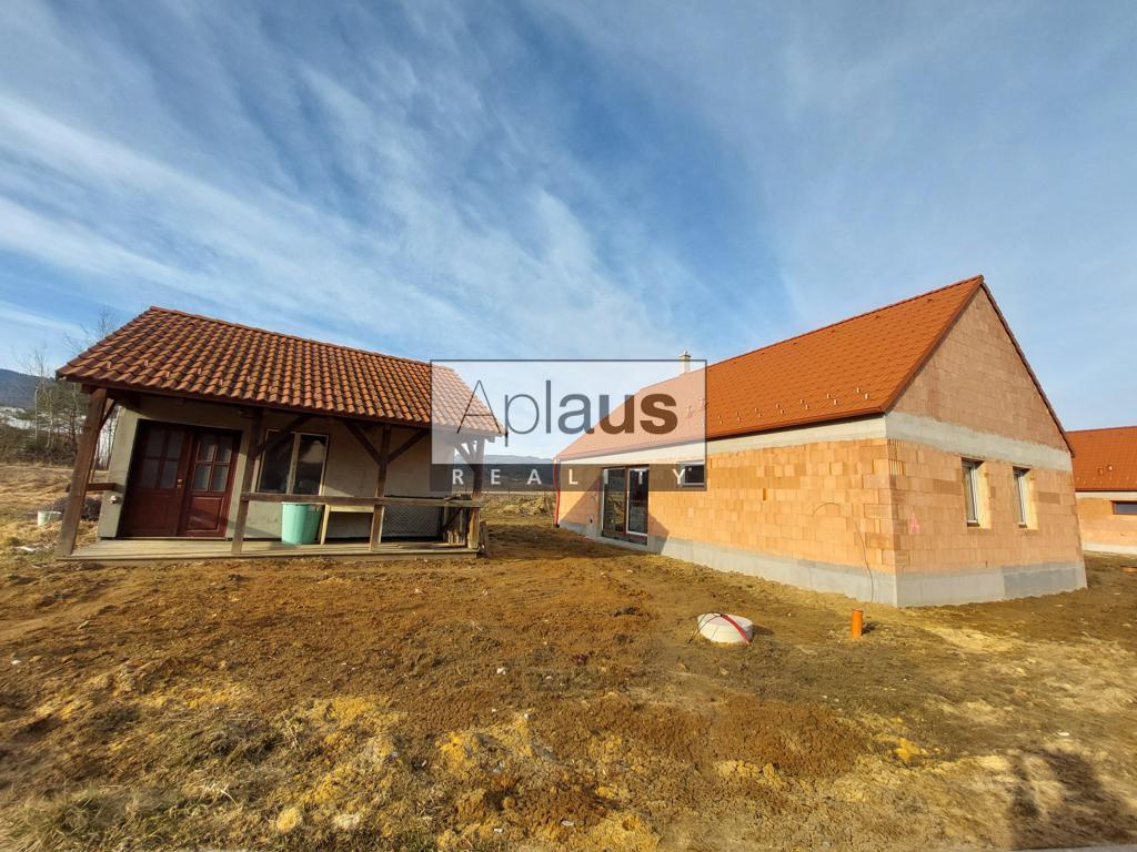 Prodej zděné novostavby RD 4+kk se zahradou