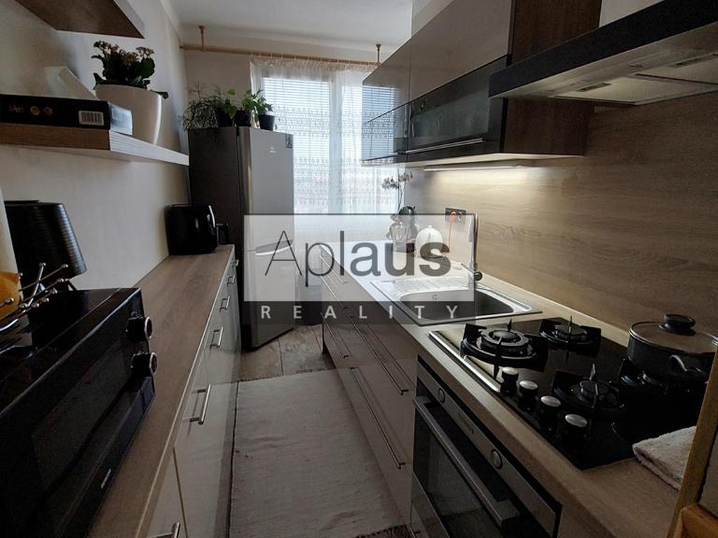 Slunný byt 2+1 s balkonem, Plzeňská ul., České Budějovice