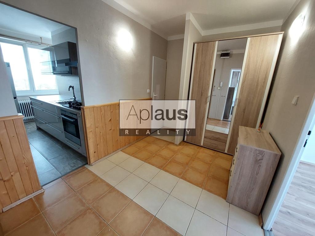 Slunný byt 2+1 s balkonem, Plzeňská ul., České Budějovice